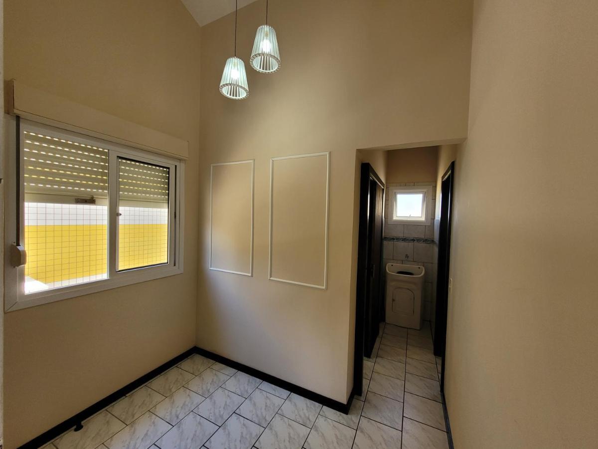 Pousada Genoveva - Apto Com Um Dormitorio Farol de Santa Marta Bagian luar foto