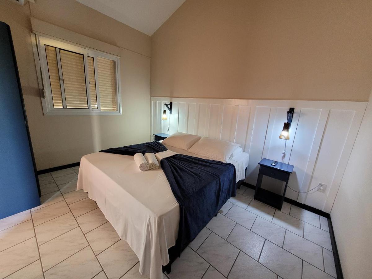 Pousada Genoveva - Apto Com Um Dormitorio Farol de Santa Marta Bagian luar foto